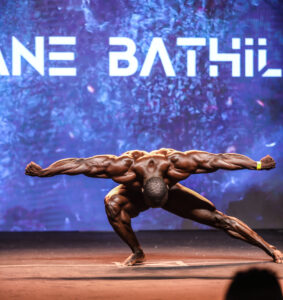 Usman Bathily postura